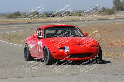 media/Oct-01-2022-24 Hours of Lemons (Sat) [[0fb1f7cfb1]]/10am (Front Straight)/